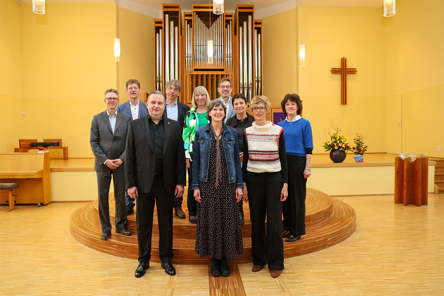 Pfarrerin-Wissemann-und-neues-Presbyterium-2024-evg.-Kirchengemeinde-Essen-Bedingrade-Schönebeck