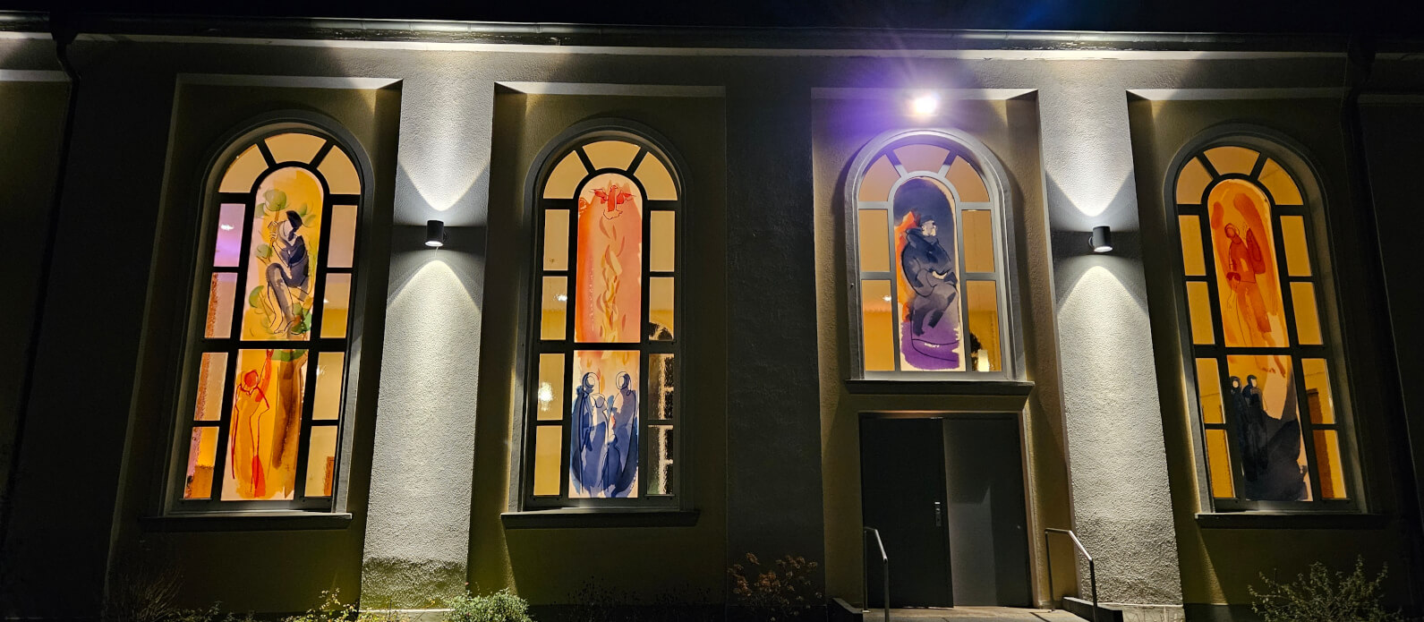 Evgl.Kirchengemeinde-Essen-Bedingrade-Schoenebeck-Lutherhaus_Nacht_2025